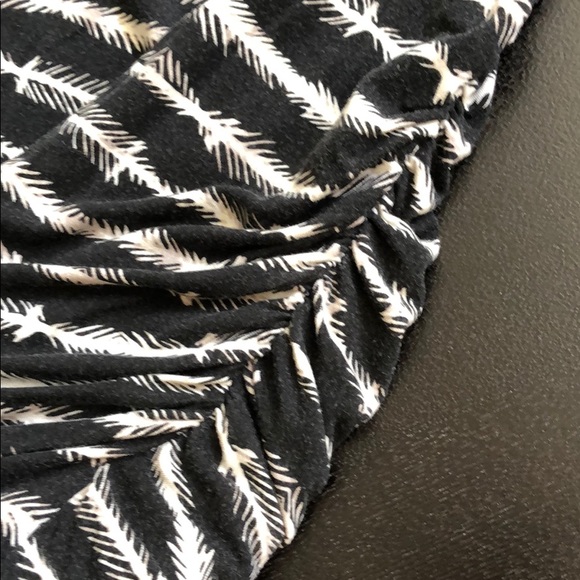 TART gently worn, black/off white dress size XS - Picture 3 of 3